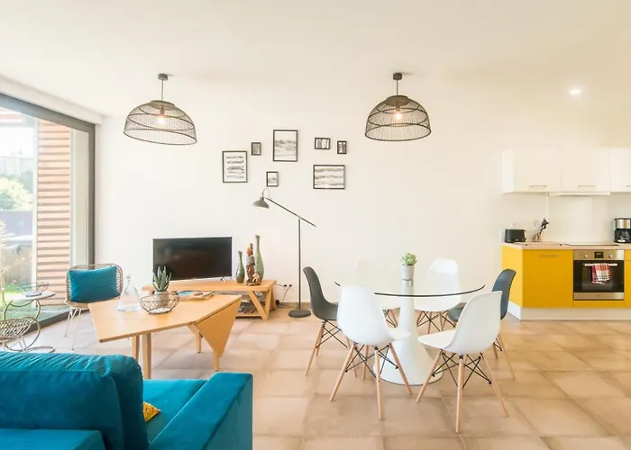 Les Bulles Avec Jacuzzi Privatif & Parking Prive Apartamento Sarlat-la-Canéda